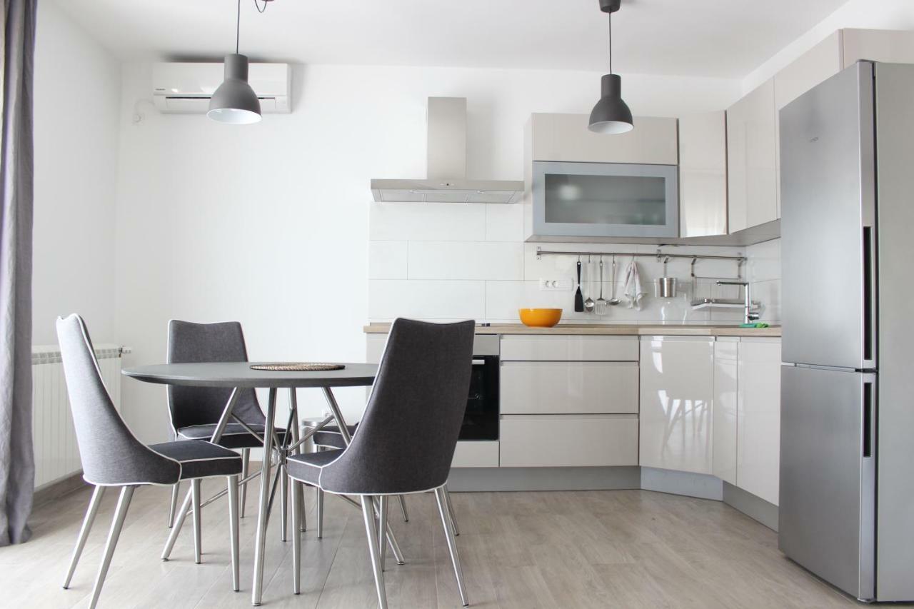 Apartment Luce โตรกีร์ ภายนอก รูปภาพ